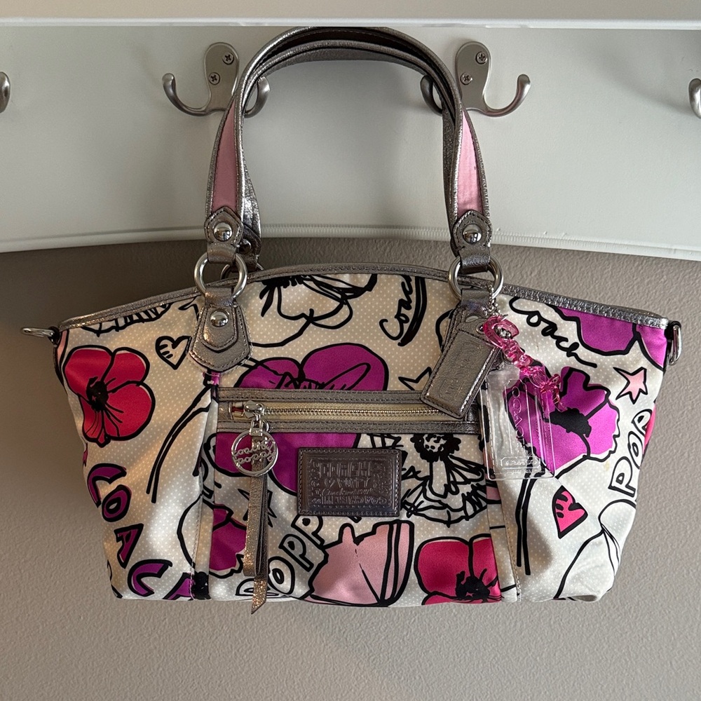 Vintage Coach Poppy Floral Shoulder Bag - Pink and Silver